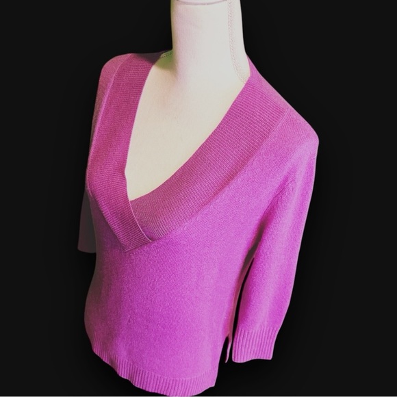 Anthropologie Purple Limited Edition Cashmere Collection Cassini V-Neck Sweater - Picture 8 of 16